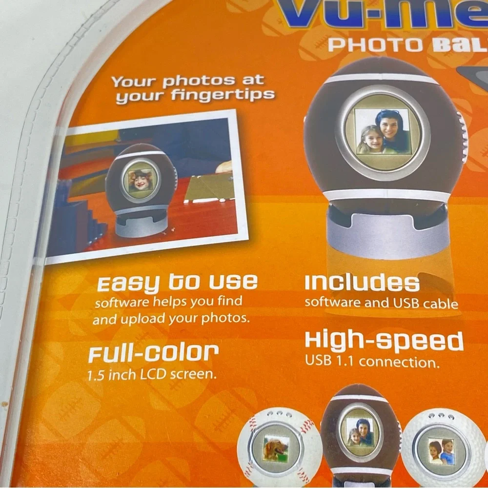 Vu-Me Photo Ball Football Digital Photo Frame 70 Photo Storage Nee Software USB